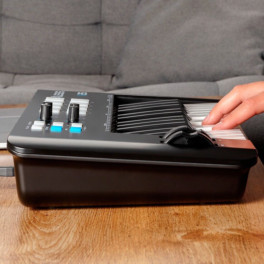 Alesis V25 MKII 25-Key Keyboard Controller - Image 2