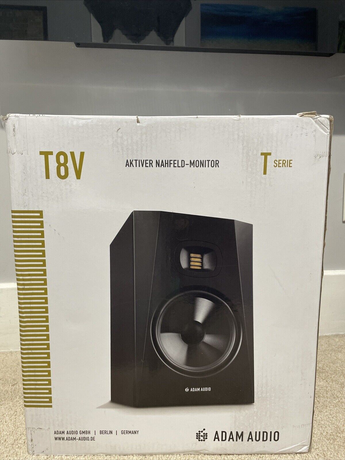 ADAM Audio T8V Studio Monitor